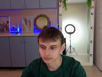Vidzy45, 22 years old, Vidzy45's room #new #skinny #c2c #muscles #shy, webcam photo