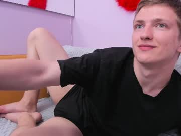Vince_dice_xx, GOAL: Stay naked [189 tokens remaining] Welcome to my room!  #18 #twink #femboy #young #new, webcam photo