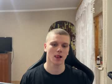 Viviennewestwood777, Hello , it's my firs day, i am litlle shy Goal is : good start 🙈 #shy #18 #new #teen #blond [25 tokens remaining], webcam photo