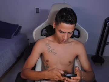 wexx_ - Live Male Cam – Free Gay Cam Show