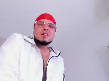 Whateveryouwant_69, 36 years old, Show bulge [44 tokens left] 🔥Full energy to make you crazy🔥 #new #latino #daddy #uncut #pvt, webcam photo