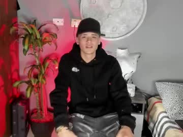 Whiteman_0, #18 #muscle #bigdicks #young  I'm new, will you accompany me?, webcam photo