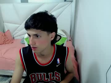 Wisincol_, GOAL: DANCE NAKED 🎶🍑 [122 tokens remaining] HELLO MY LOVES I AM NEW AND I AM VERY HOT 😈🔥 #NEW #BIGCOCK #LATINO #SEXY, webcam photo