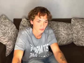 Xavier_200, 18 years old, show feet [83 tokens left] #18 #new #hairy #teen #bigcock, webcam photo
