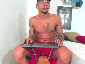 y0ung_master_ - Live Male Cam – Free Gay Cam Show