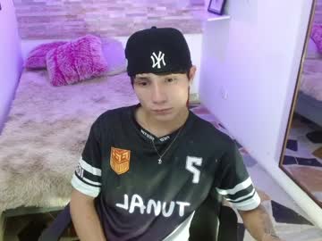 yao_23 - Live Male Cam – Free Gay Cam Show