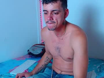Yeikk_smith, GOAL: Hi Yeikk 🥰 [11 tokens remaining] Welcome to my room! #tatto #25 #bigdick #cum #new, webcam photo