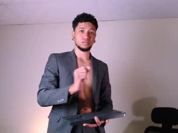yerfon_s1 – Live Performer