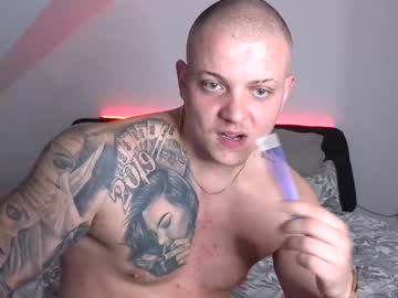 Ying_yang_boy, 18 years old, Just turned 18 and want to try something new #straight #hotbigcock #bigdick #newmodel #new #jerkingoff, webcam photo