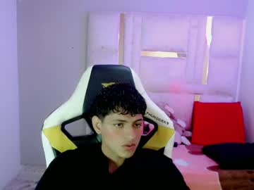 Yosepp_cum, 20 years old, GOAL: TOUCH DICK UNDER BOXER [66 tokens remaining] Welcome to my room! #teen #cum #latino #bigdick #new, webcam photo