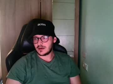 younromki – Watch Him Jerk, Strip, & Show It All
