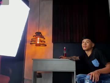 Zane_crosss, 18 years old, #straight #new #bigcock #18 #skinny // Goal: Big Cum Zane & Leo [1100 tokens left], webcam photo