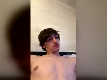 Zaynemercer69, 19 years old, first day! gocum contact! [2000 tokens remaining] i'm #18 years old and #new here, webcam photo