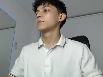 Zaynvoss, 20 years old, ❤️ Lets play! 💦 🎯 ✨ my first day #18 #teen #teens #slim ✨ [456 tk left] #dirtytalk #kinky #new #naughty #sexy, webcam photo