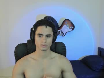 zenhzu – Watch Him Jerk, Strip, & Show It All