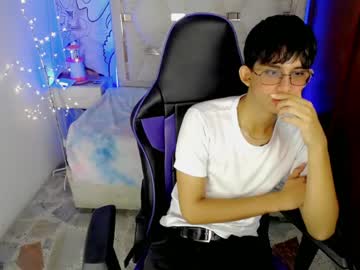 Zxvn_n, 18 years old, Goal: SHOW BODY NAKED #naked #bigdick #teen #new #gamer - Next Goal: PLAY WITH MY DICK AND JERK, webcam photo